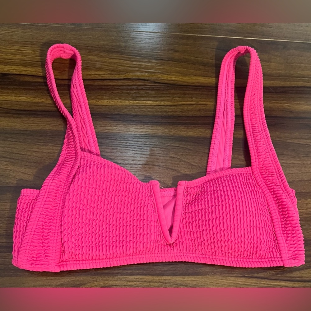 Pink bikini top